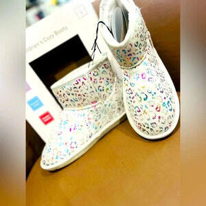 Suede boots  Cute Girl's Cozy Multi-Color Faux Suede Boots Size 7